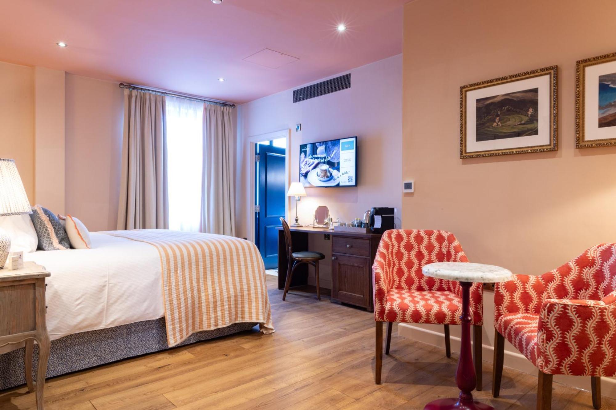 The Coat And Bear - A Heartwood Inn Newbury  Extérieur photo
